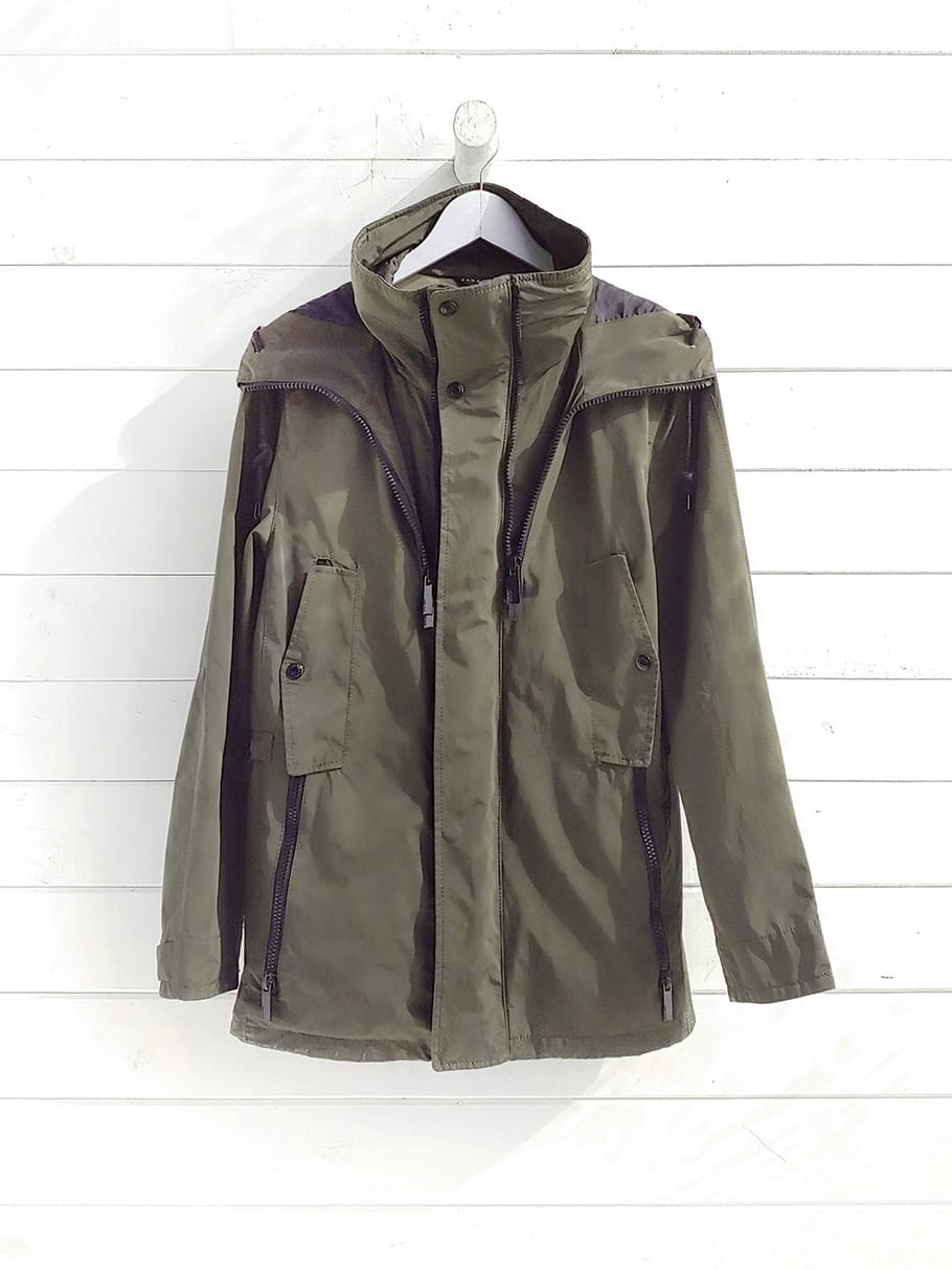 Zara — Man Garbadina Multifunctional · Talla S