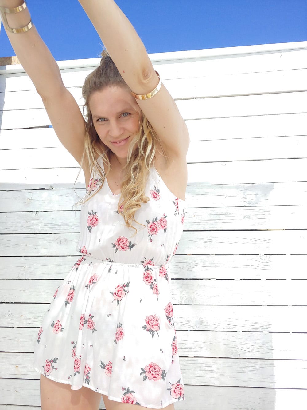 H&M-Divided-Enterito-floral-flores-blanco-feminina-verano-vacaciones-01_