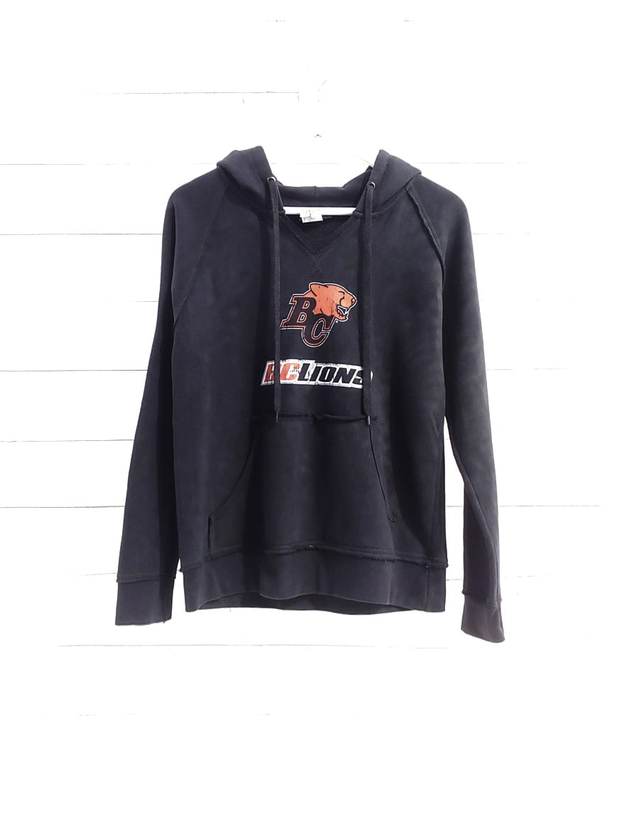 5th-&Ocean-BC-Lions-Canadian-Football-Poleron-con-gorro-futbol-01_