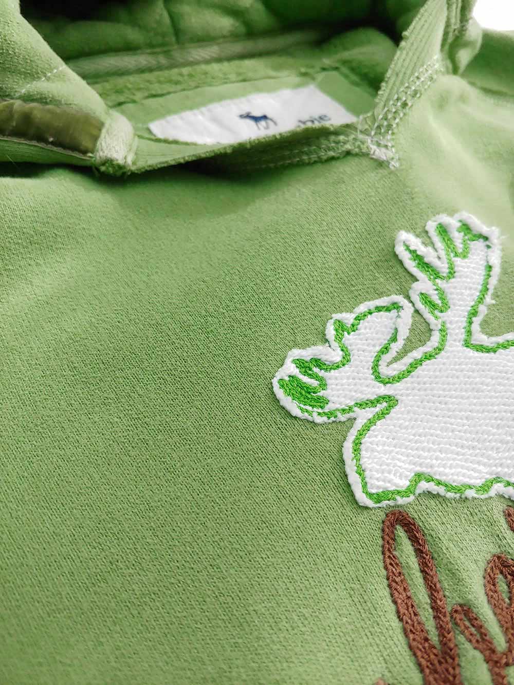 Abercrombie-&-Fitch-Poleron-con-Gorro-Estampado-Alce-Logo-04_