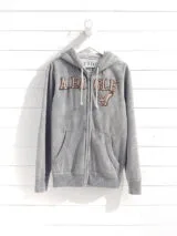 <strong>American Eagle</strong> Poleron con Adorno del Logo<br> <strong>Hom L</strong>