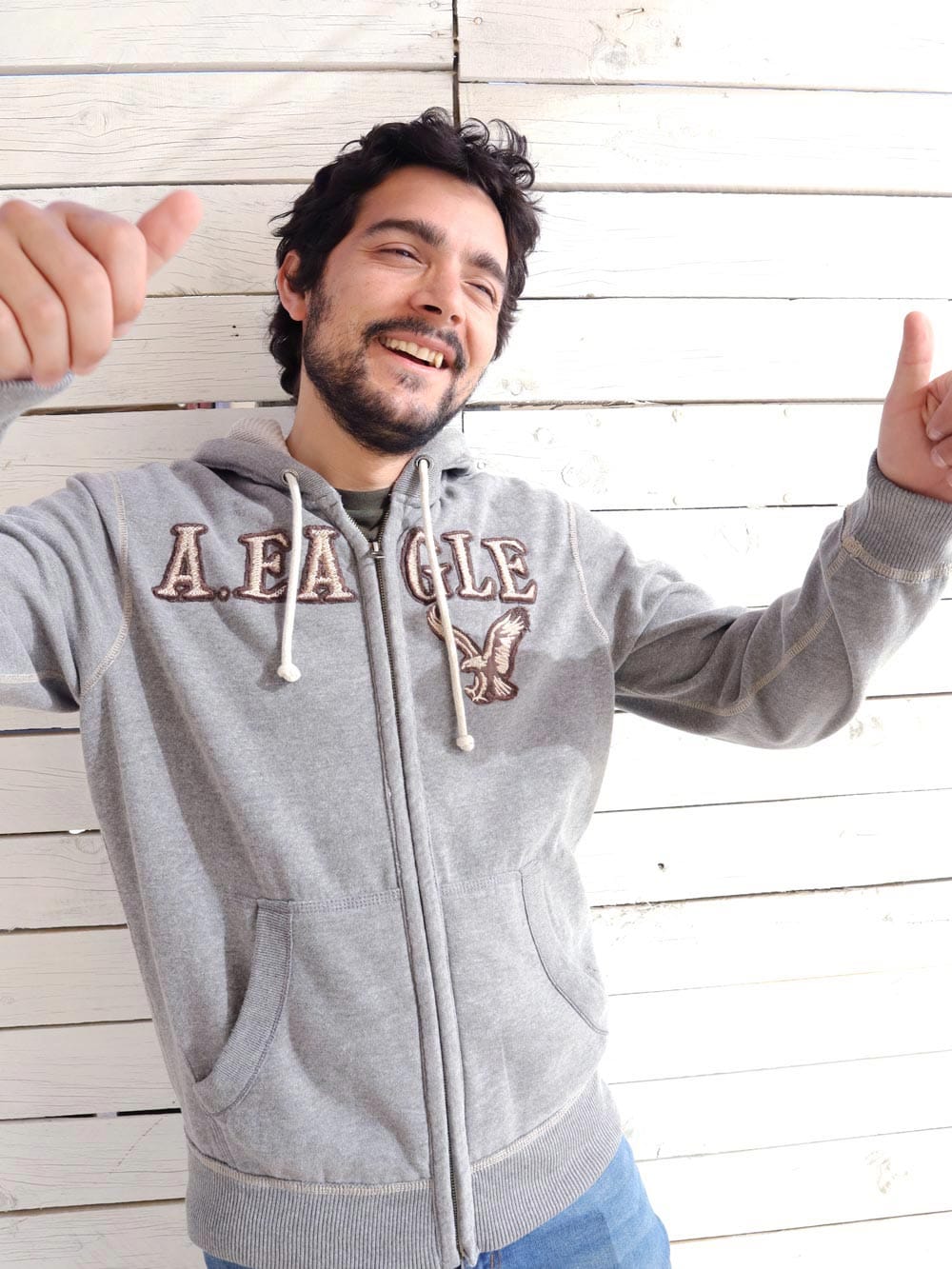 American-Eagle-Poleron-Con-Gorro-Logo-Estampado-Cierre-L-04