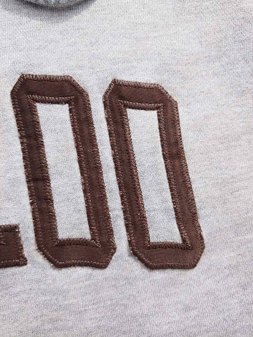 Dubwear-Poleron-Con-Gorro-Letras-frente-estampado-Waterloo-Universidad-04_