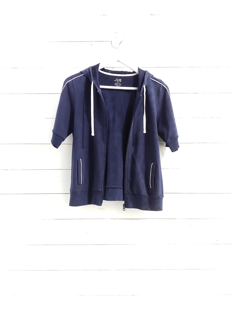 Joe-Fresh-Style-Frais-Poleron-mangas-curtas-con-gorro-color-contrast-05_