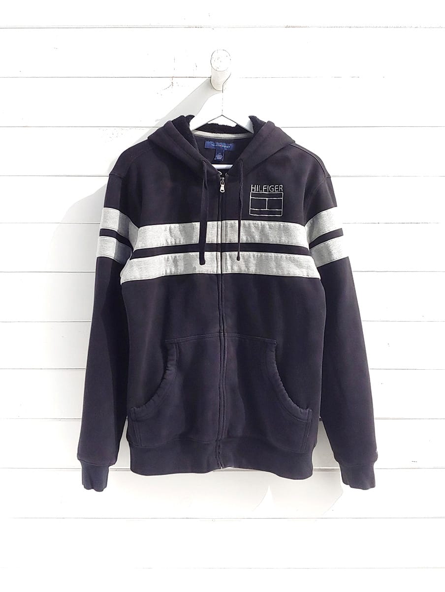 Poleron-con-Gorro-Cierre-Tommy-Hilfiger-Costura-alta-Logo-01_