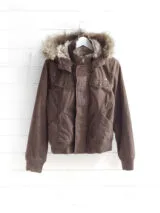 <strong>TNA</strong> Parka con Forro de Piel Falsa <strong>Muj S</strong>