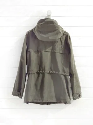 Zara-Man-Hombre-Chaqueta-de-lluvia-impermeable-parka-02_