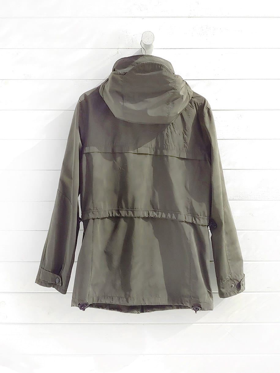 Zara-Man-Hombre-Chaqueta-de-lluvia-impermeable-parka-02_