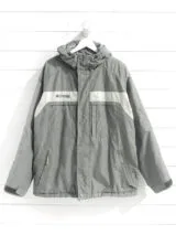 <strong>Columbia</strong> Parka Super Aislada <br><strong>Hom XL</strong>