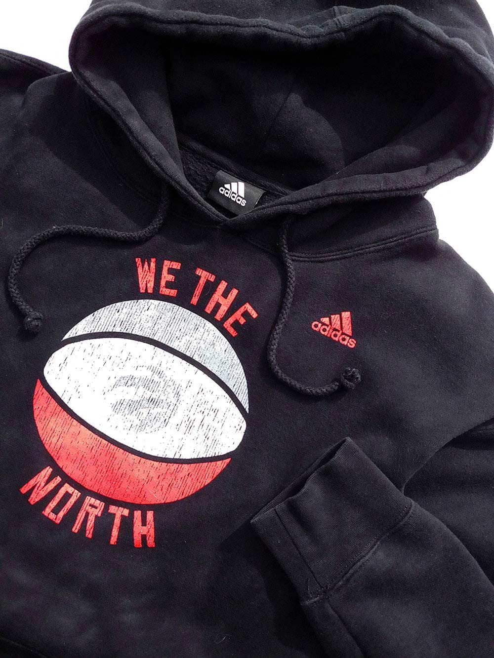 Poleron-con-gorro-marca-premium–adidas-basketball-estampado-unisex-04