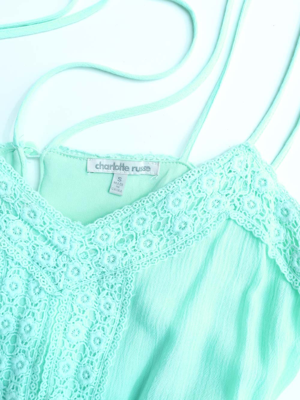 Enterito-Charlotte-Russe-Escote-con-Crochet-Botones-veraniego_04