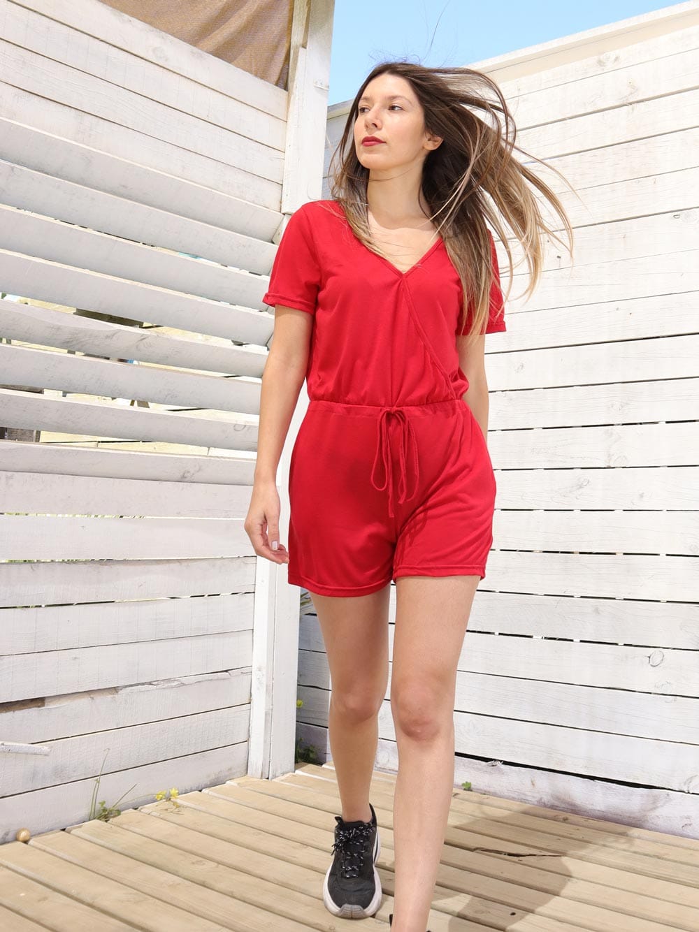 Enteritp-curto-parte-delantera-cruzada-con-lazo-en-la-cintura_03