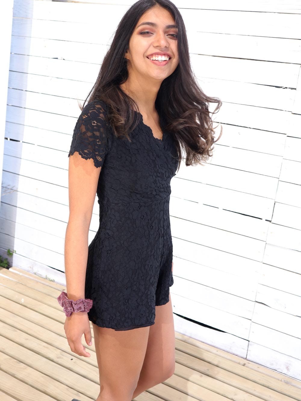 Enterito-extra-curto-encaje-all-over-negro-urbano_02