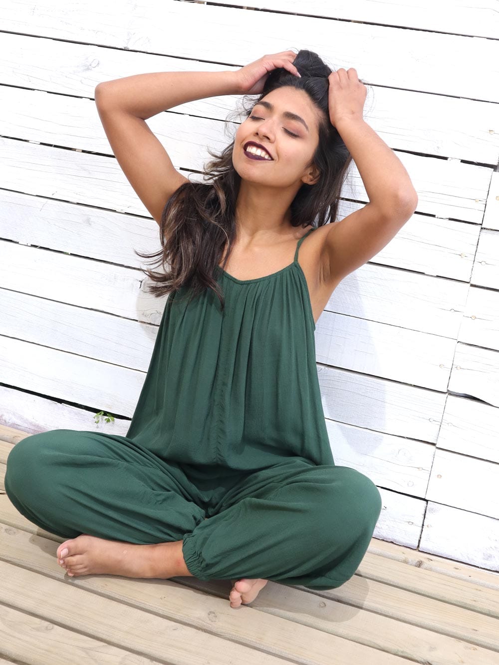 Urban-Outfitters-Extragrande-Oversized-caqui-enterito-tirantes-finos_01